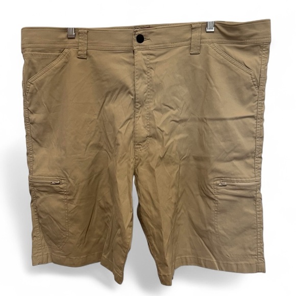 Wrangler Outdoor Confort Waist Shorts, flat front size men’s 40 - Picture 1 of 14